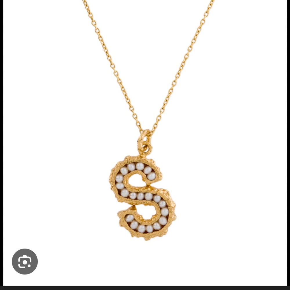 Pacharee RoseGold and White Initial 'S' Pendant pearl Necklace